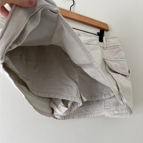 GARAGE | Mid-Rise Mini Cargo Skort (size large) - Picture 7 of 8